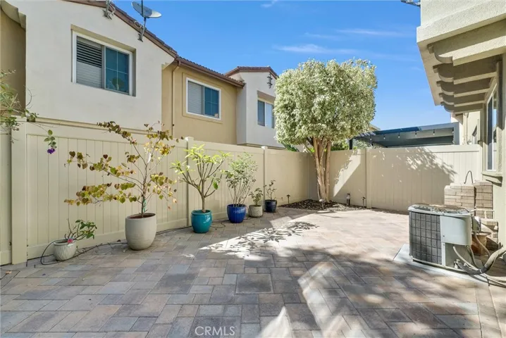 25 Bolinas, Irvine, California 92602