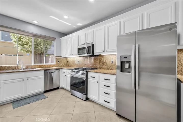 25 Bolinas, Irvine, California 92602
