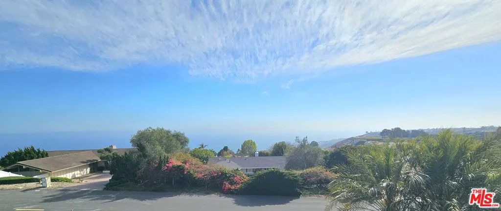 34 Oceanaire Drive, Rancho Palos Verdes, California 90275