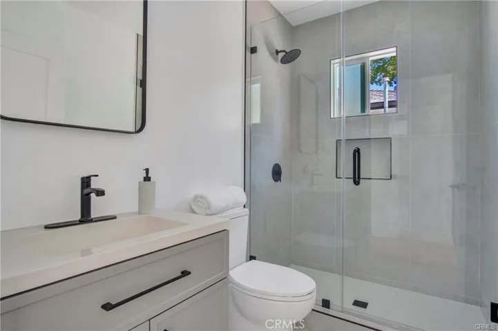 ADU-Photos were taken prior to tenant occupancy when the property was professionally staged.

