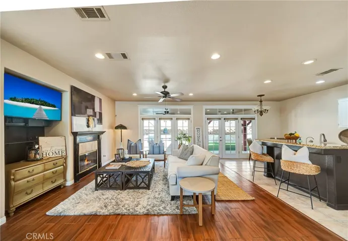 39943 Penina, Palmdale, California 93551