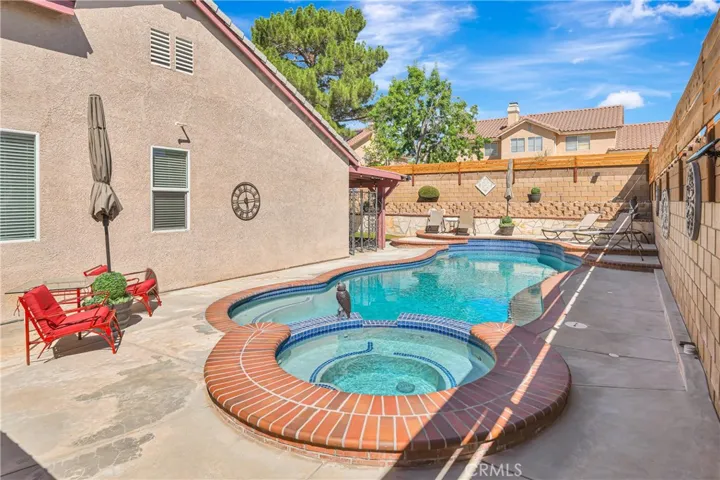 39943 Penina, Palmdale, California 93551