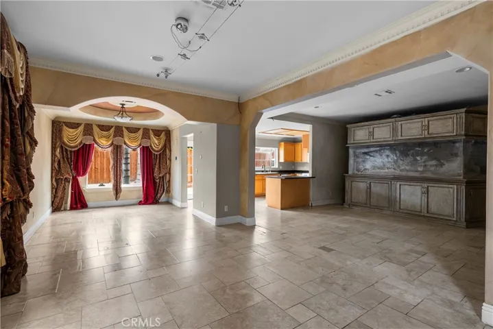 17779 Merridy, Northridge, California 91325