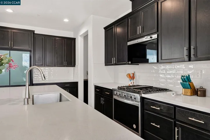 1119 Hiramatsu Ln, Winters, California 95694