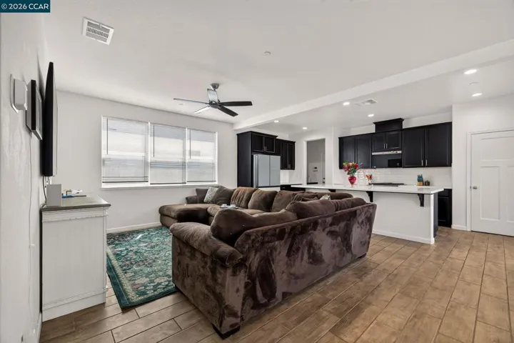 1119 Hiramatsu Ln, Winters, California 95694