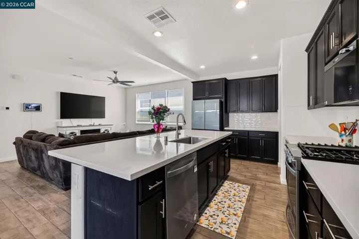 1119 Hiramatsu Ln, Winters, California 95694