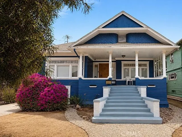2713 S La Salle, Los Angeles, California 90018