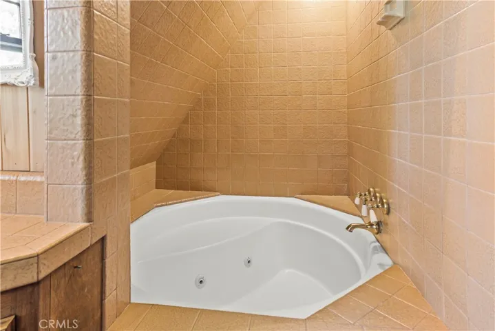 26638 Lake Forest, Twin Peaks, California 92391