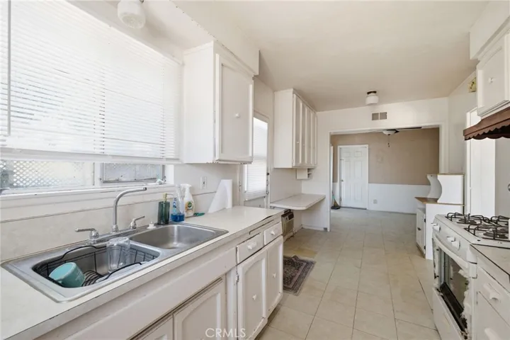 1774 W Niobe, Anaheim, California 92804