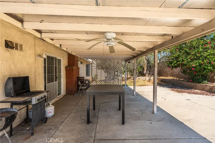1028 W Woodcrest, Bloomington, California 92316