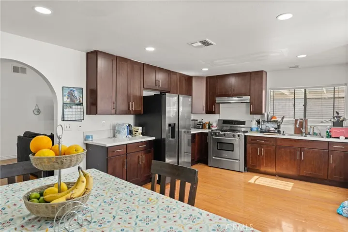 1028 W Woodcrest, Bloomington, California 92316