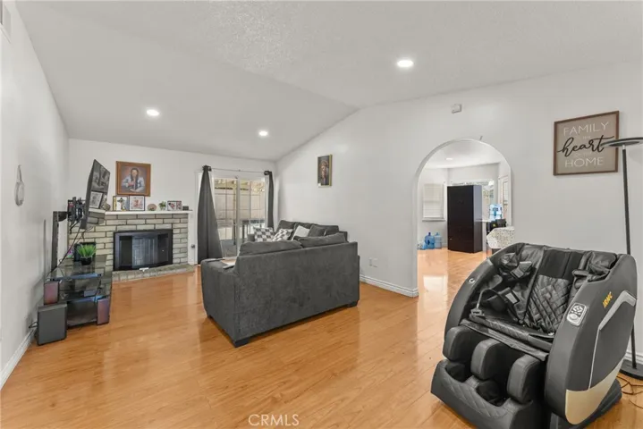 1028 W Woodcrest, Bloomington, California 92316