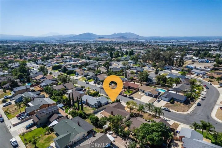 1028 W Woodcrest, Bloomington, California 92316