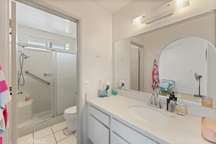 1028 W Woodcrest, Bloomington, California 92316