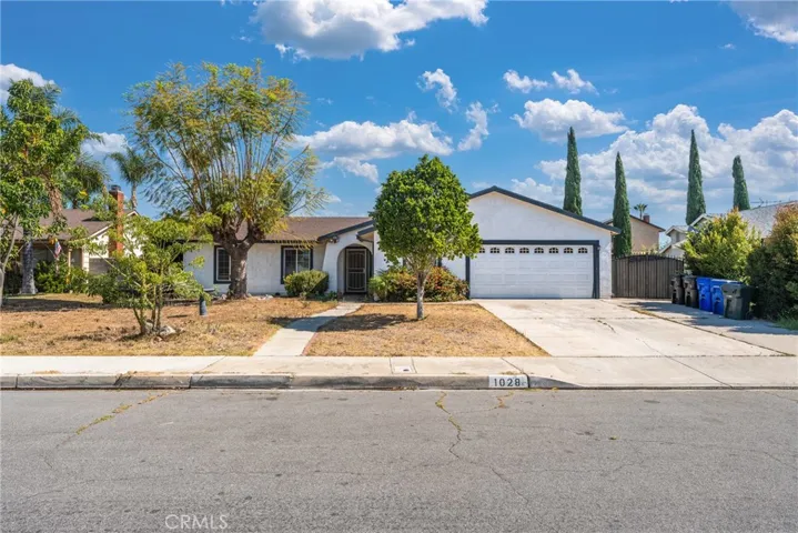 1028 W Woodcrest, Bloomington, California 92316