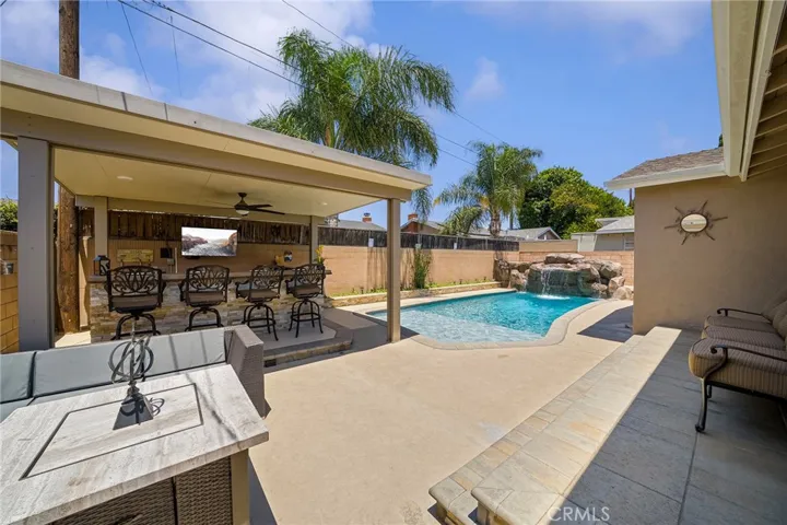 8287 E Ellerford, Long Beach, California 90808