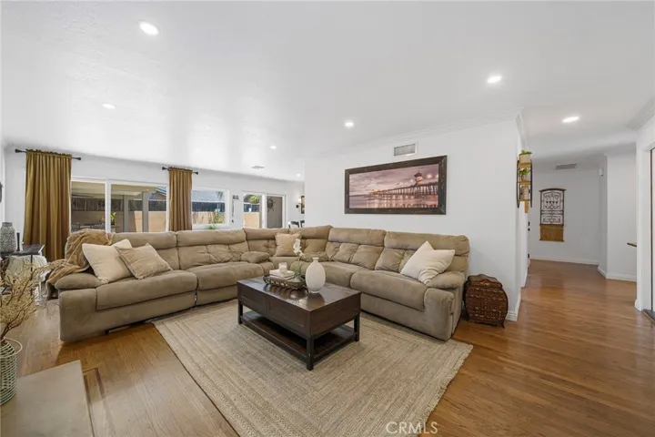 8287 E Ellerford, Long Beach, California 90808
