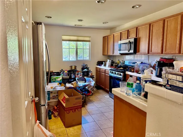 6107 Still Meadow, Lancaster, California 93536