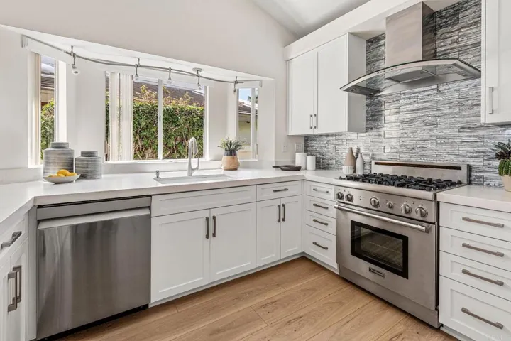 4811 Courageous Lane, Carlsbad, California 92008