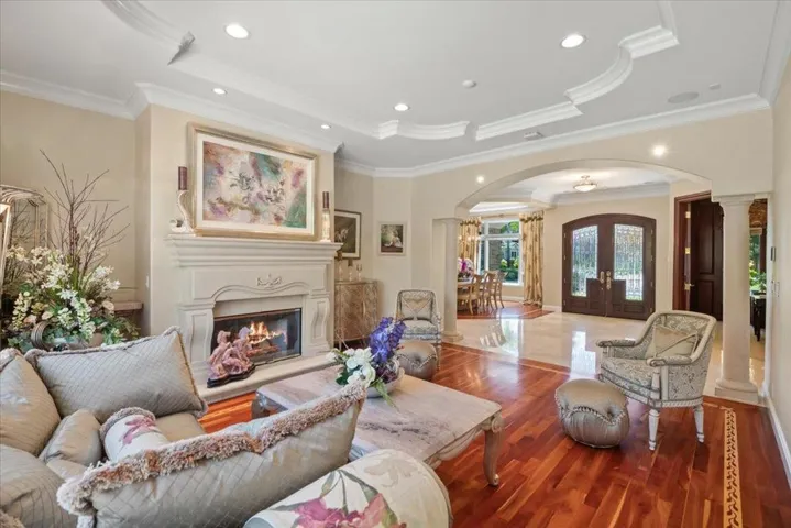 15863 Mina Way, Saratoga, California 95070
