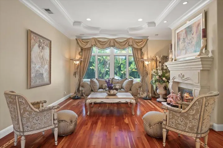 15863 Mina Way, Saratoga, California 95070