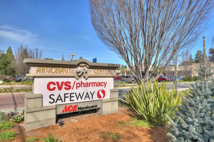 15863 Mina Way, Saratoga, California 95070