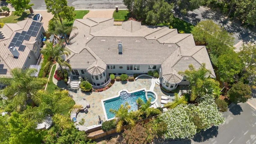 15863 Mina Way, Saratoga, California 95070