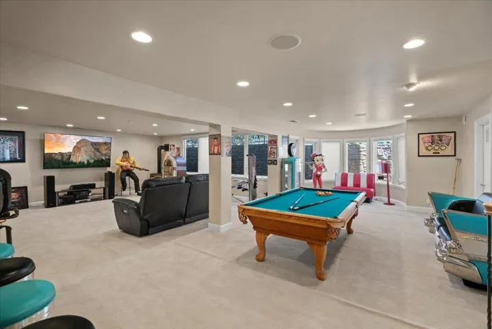 15863 Mina Way, Saratoga, California 95070