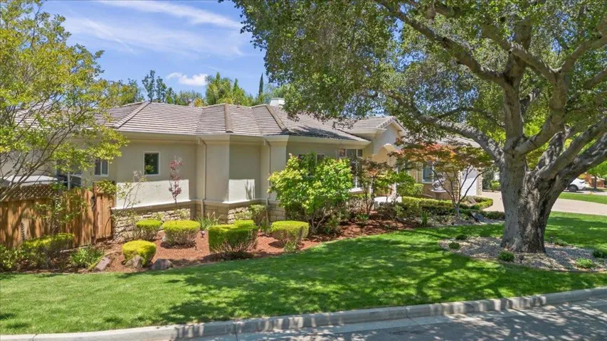 15863 Mina Way, Saratoga, California 95070
