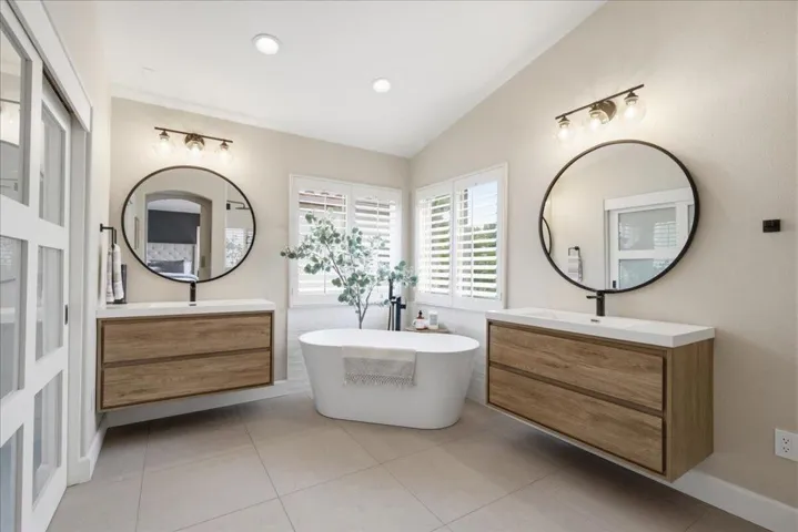 16-Primary Bathroom