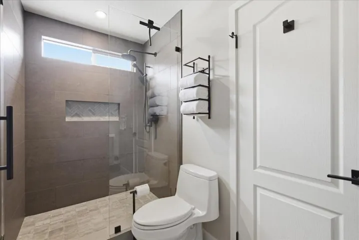18-Shower