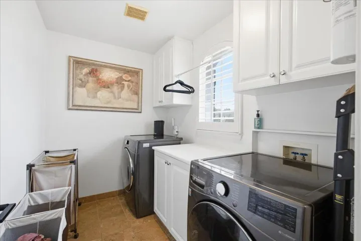 23-Laundry Room