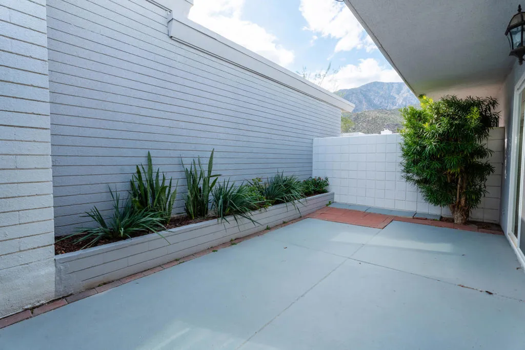 S Sierra Madre_Exterior_Back-3 2