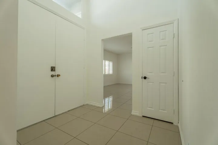 S Sierra Madre_Interior-2 2