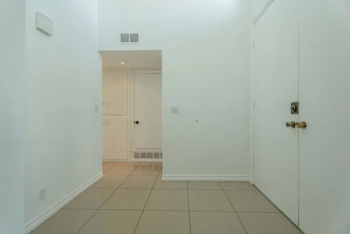 S Sierra Madre_Interior-3