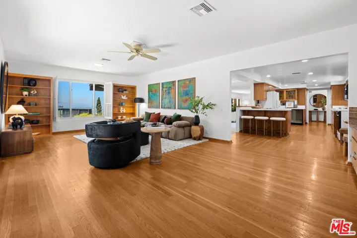 14947 Rhinestone Drive, Sherman Oaks, California 91403