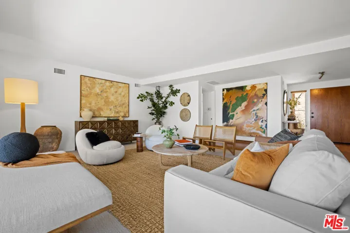 14947 Rhinestone Drive, Sherman Oaks, California 91403