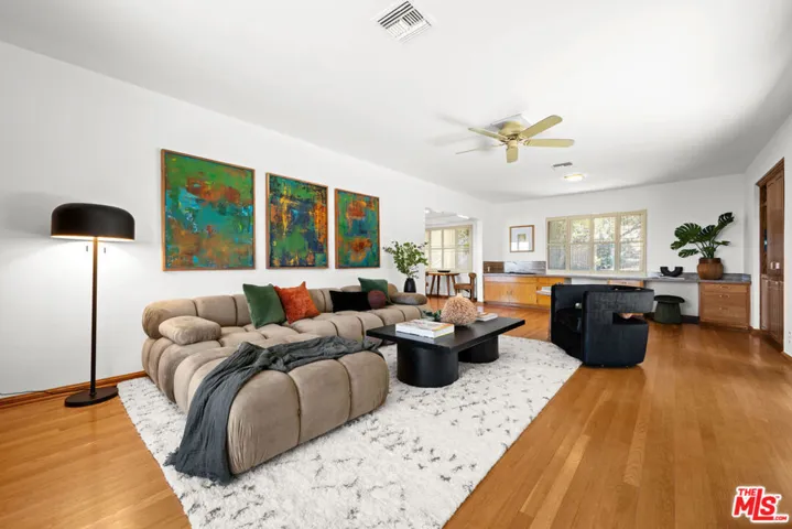 14947 Rhinestone Drive, Sherman Oaks, California 91403