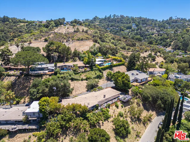 14947 Rhinestone Drive, Sherman Oaks, California 91403