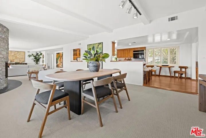 14947 Rhinestone Drive, Sherman Oaks, California 91403