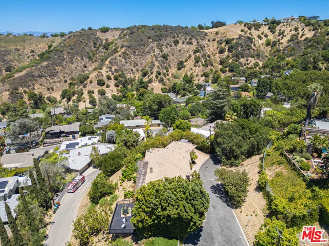 14947 Rhinestone Drive, Sherman Oaks, California 91403