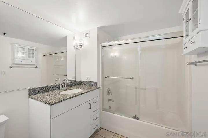 Primary Bath/Spa