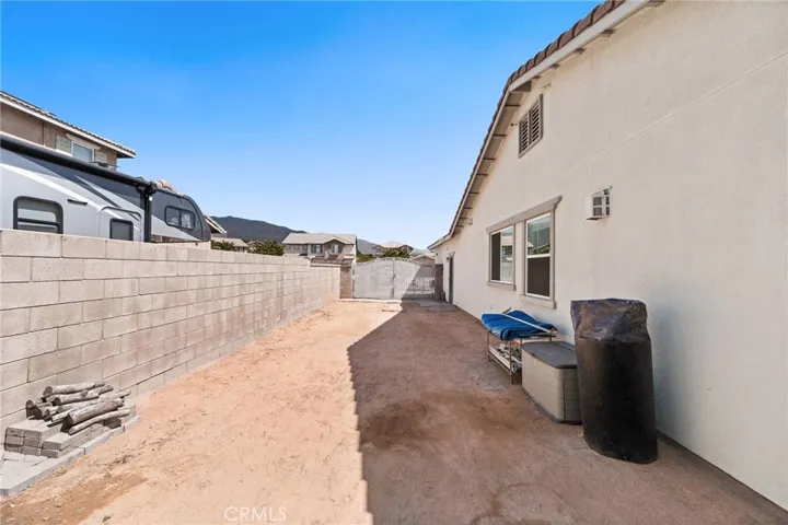 16339 Basswood Lane, Fontana, California 92336