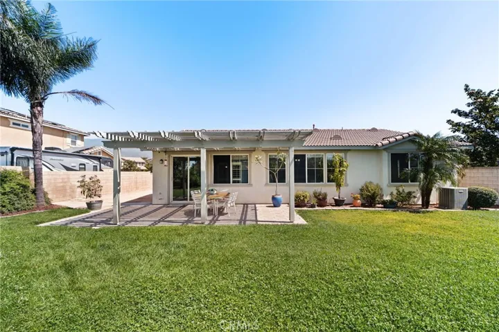 16339 Basswood Lane, Fontana, California 92336
