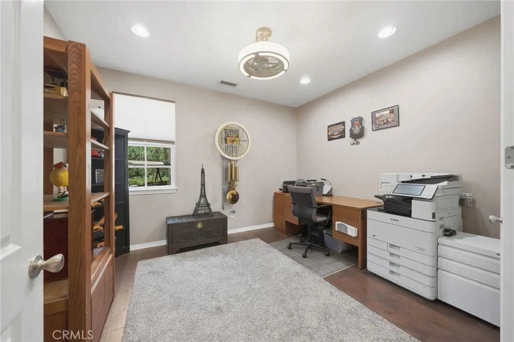 Office or 4th bedroom