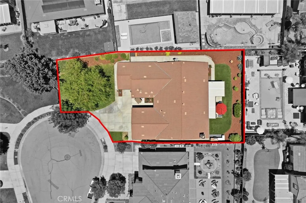 Oversized 10,000+ sq ft lot next to greenbelt area.