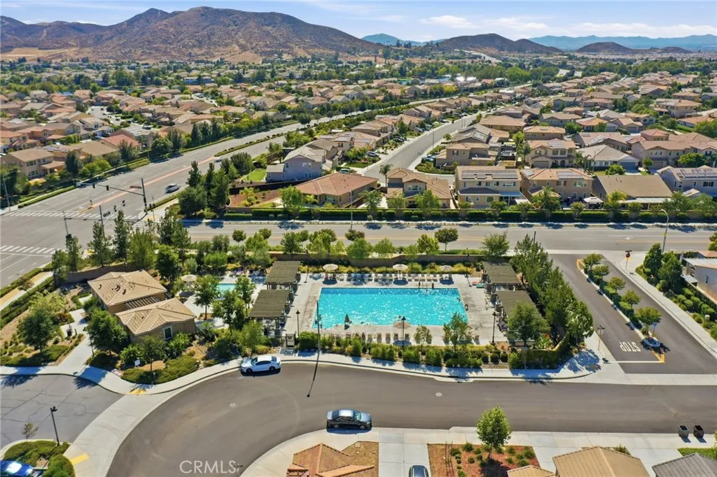 Heritage lake amenities