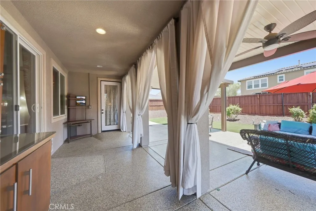 Covered outdoor entertainment area