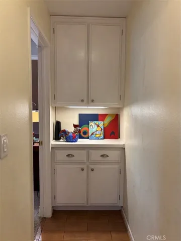 Storage and counter in hallway