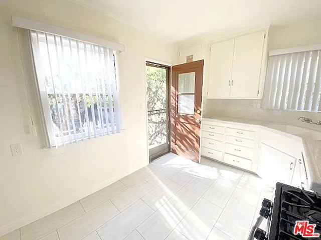 345 Burchett Street, Glendale, California 91203